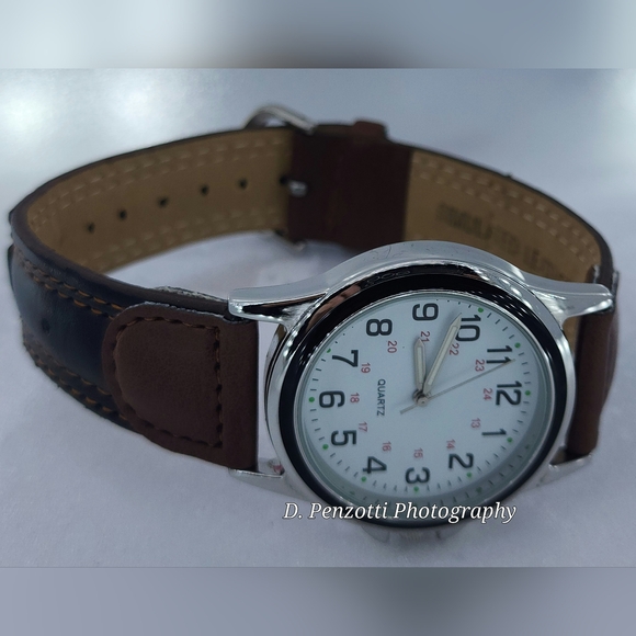 ACCUTIME watch - Picture 12 of 12